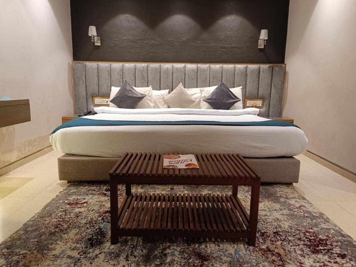 Hotel Mayfair Tower Kalkuta Zewnętrze zdjęcie