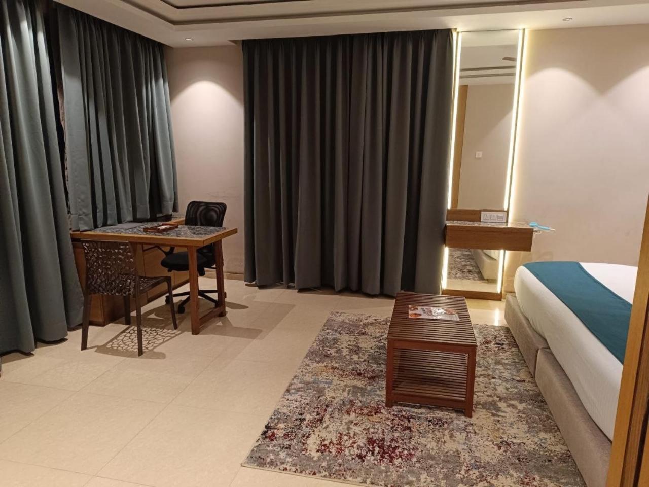 Hotel Mayfair Tower Kalkuta Zewnętrze zdjęcie